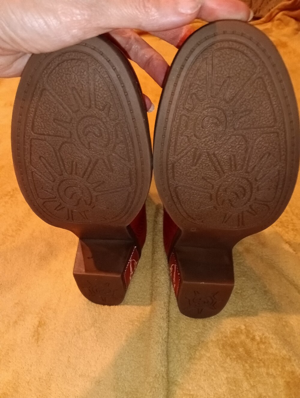 New Socofy Red Floral Embroidered Mid-Calf Women's Boots Sz 39 - Picture 3 of 5